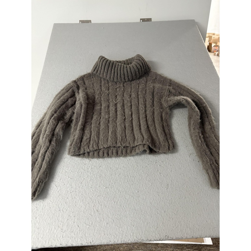 Wild Fable‎ Sweater Womens Small Gray Turtleneck Cable Knit Cropped Fuzzy Ribbed